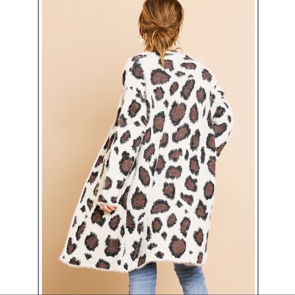 Fuzzy Animal Print Open Front Cardigan - Picture 3 of 4